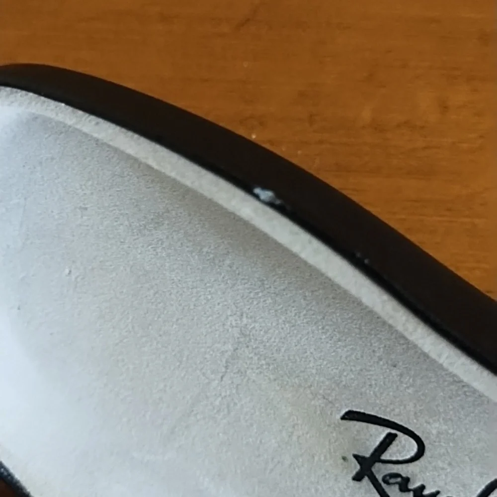 Ray-Ban Glasses Case Sunglasses Black Gray Interior Summer Vacation Travel Golf